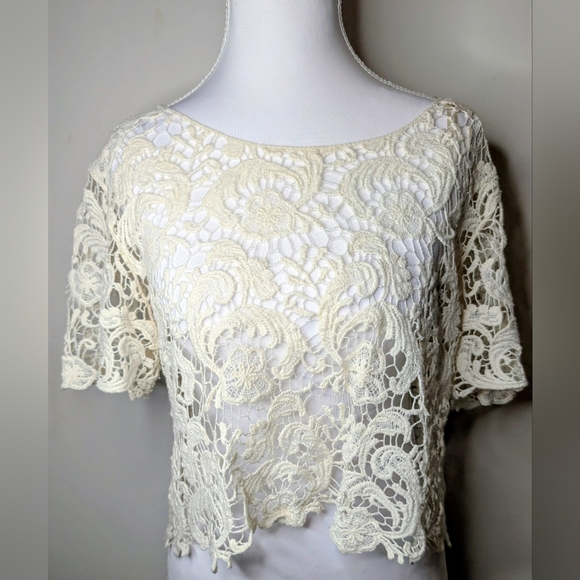 Say What Women’s Ivory Lace Crochet Crop Top Sheer Boho Short Sleeve - Picture 2 of 6